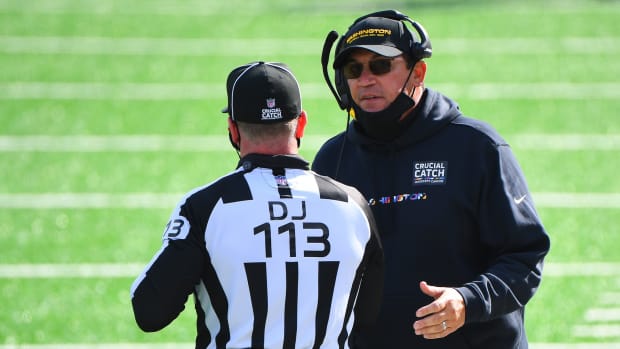 Ron Rivera Ref © Robert Deutsch  2020 Oct 18